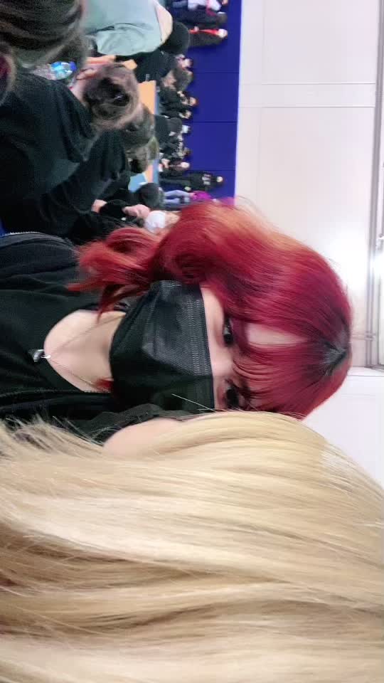 @<3