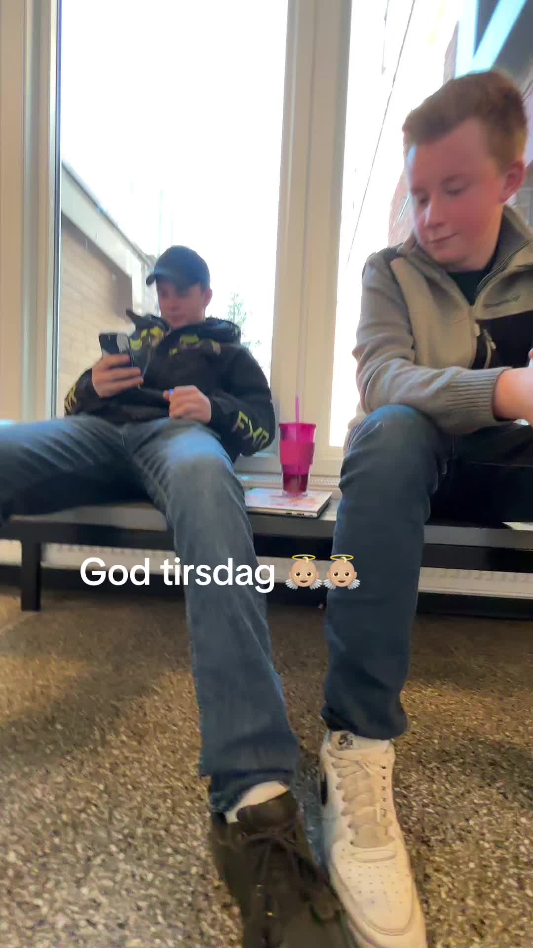 @Emine og Hedda