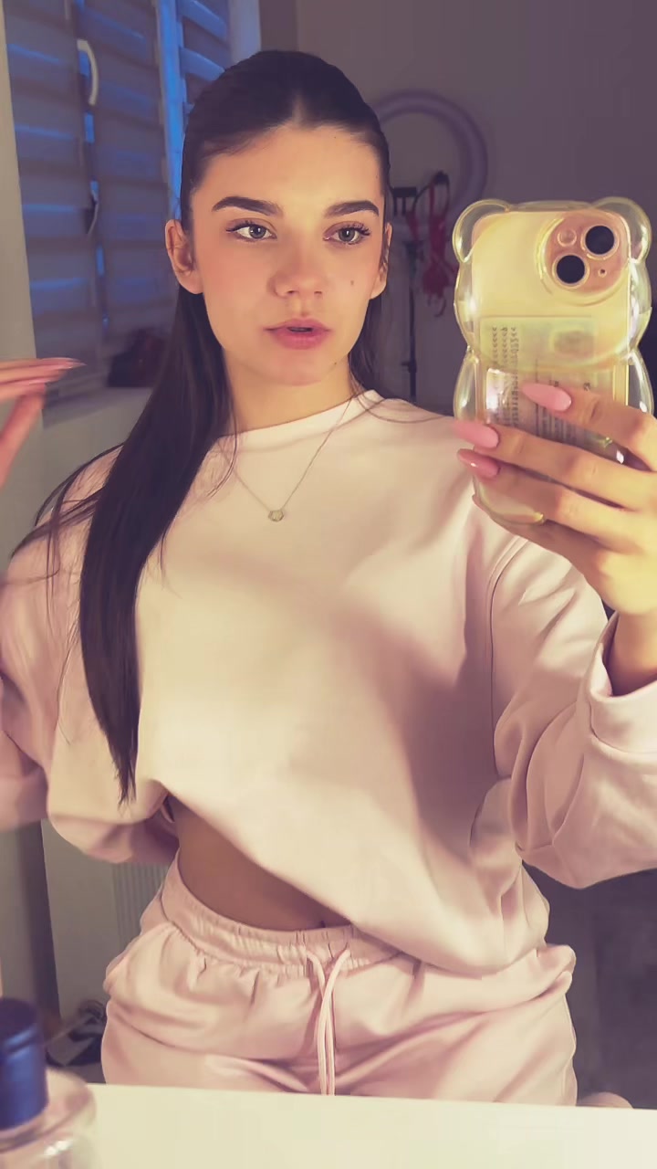 @🐜