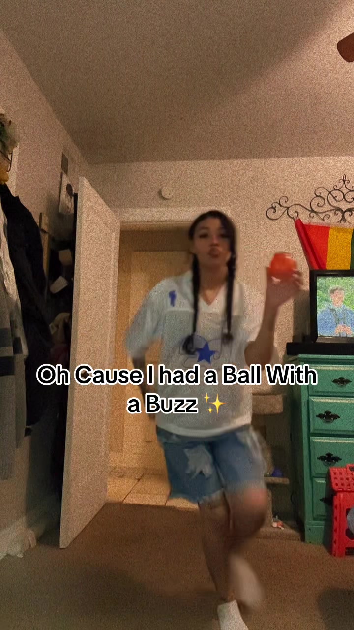 @QueenDez12๐
