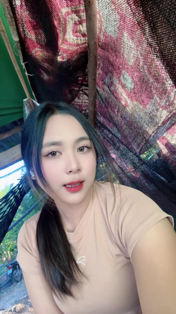 @น้ำฝนชอบกินชาเขียว🍵