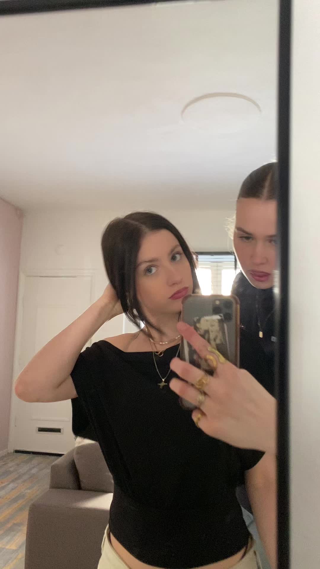 @Aimée <33