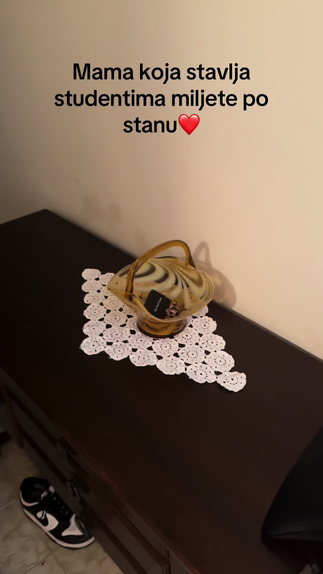 @elenorasoda