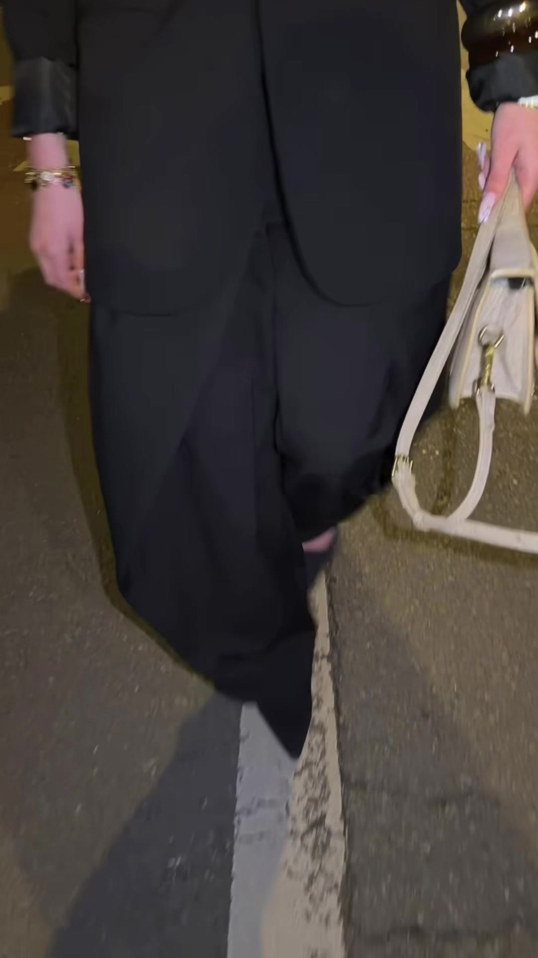 @LL