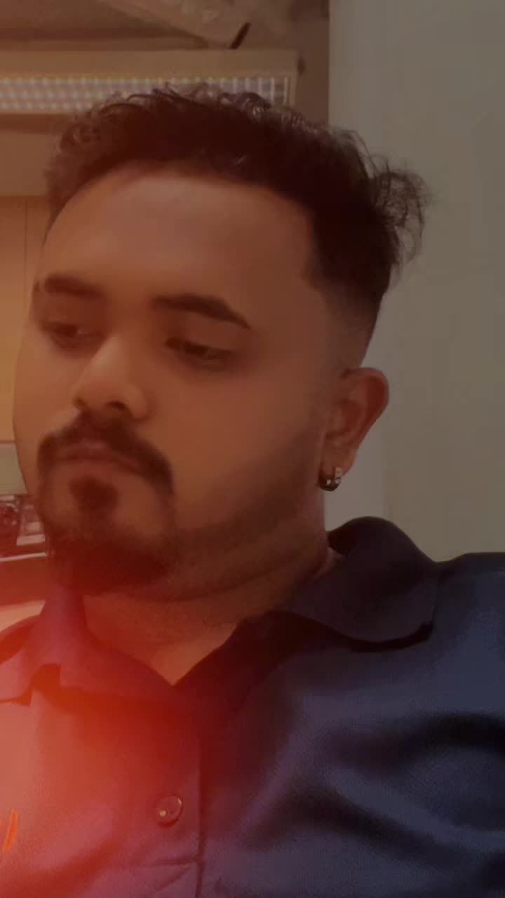 @𝗩𝗲𝗲𝗻&deg;𝟰🤍🪽