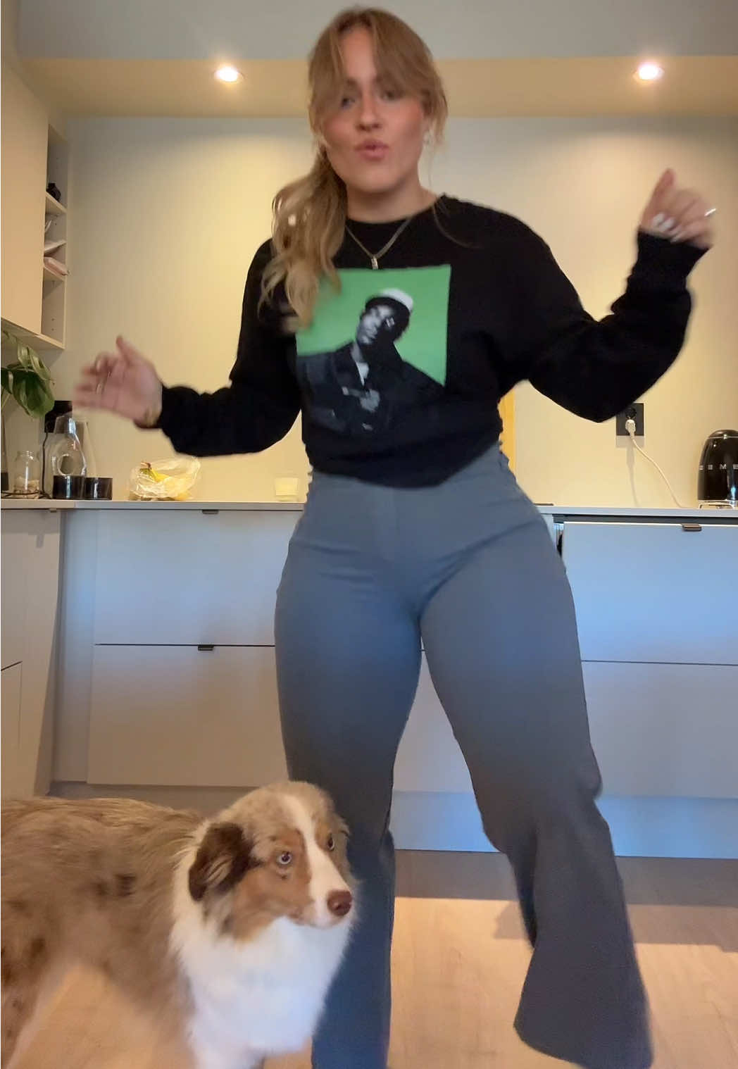 @justelliezen
