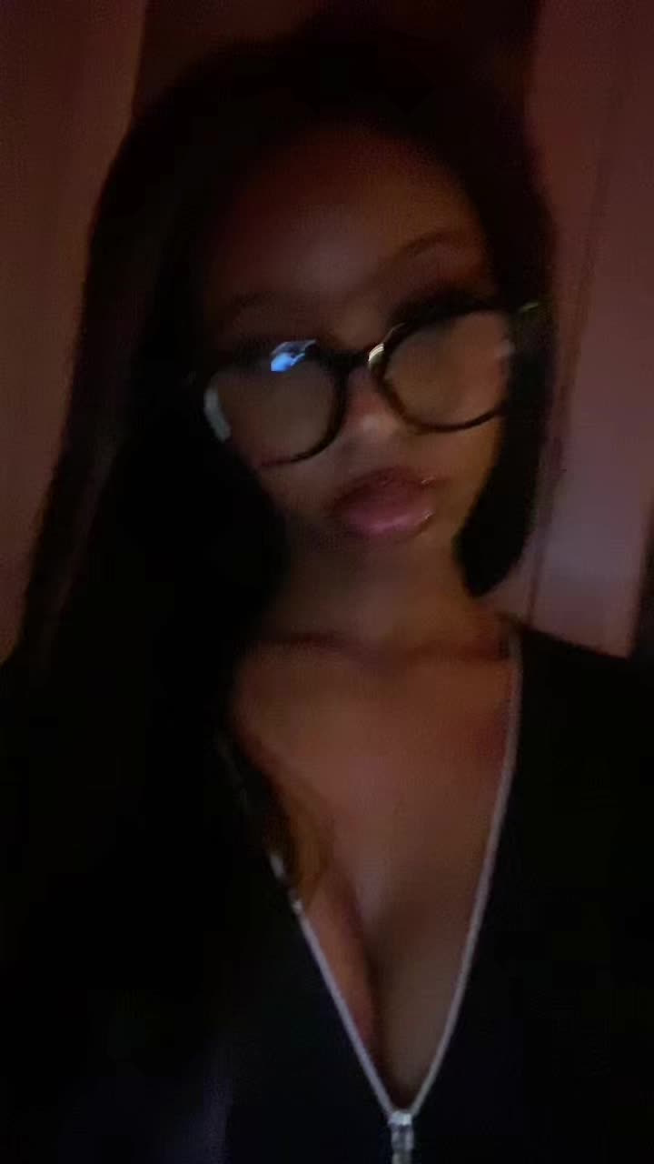 @Saretta🧛🏽🦇