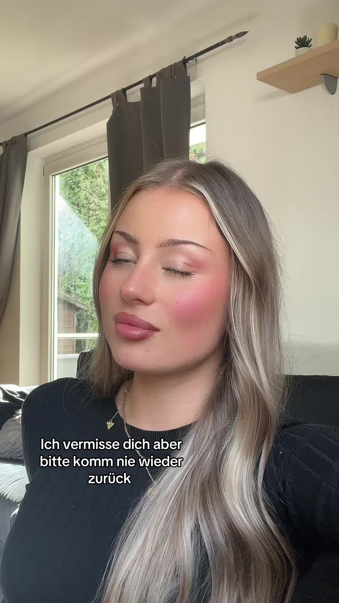 @𝑯𝑬𝑳𝑬𝑵🪼