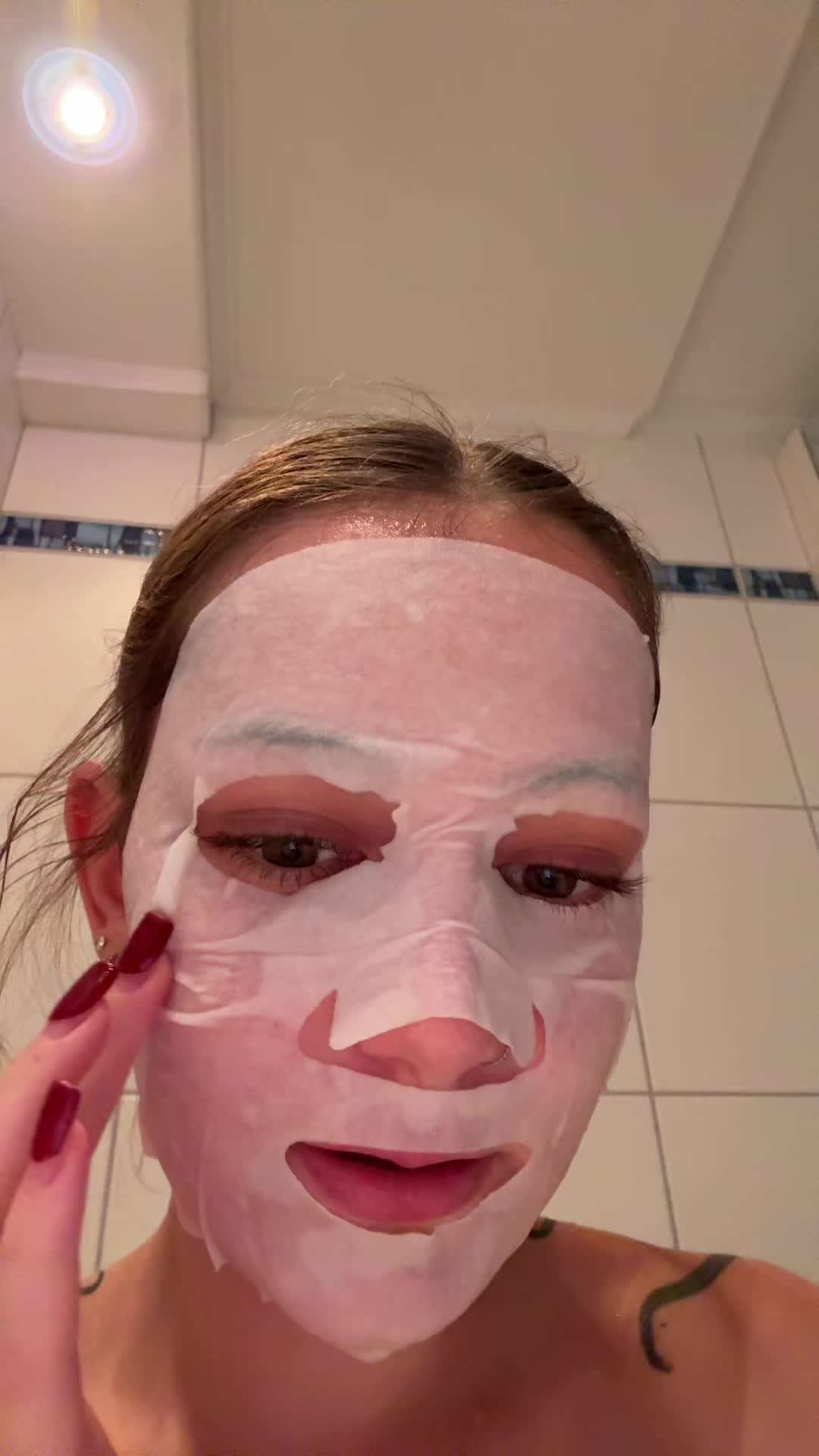 @𝐇𝐀𝐍𝐍𝐀𝐇𝐋𝐔𝐈𝐒𝐈𝐄𝐍𝐍𝐄