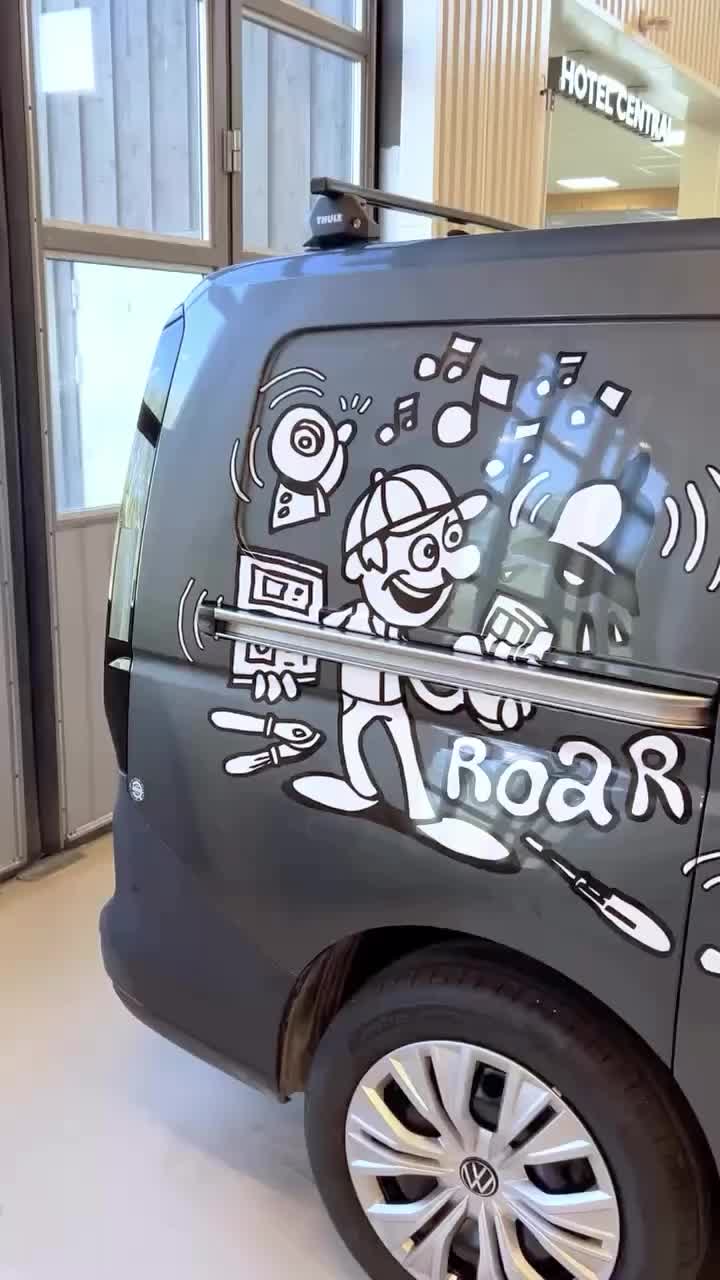 @Jørn Melnes, artmaker