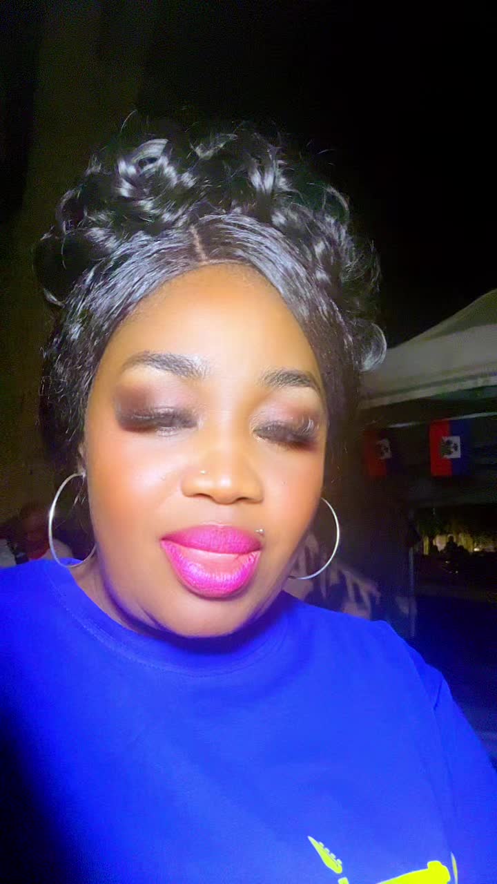 @🇭🇹🇫🇷Nahomie Jean Baptiste