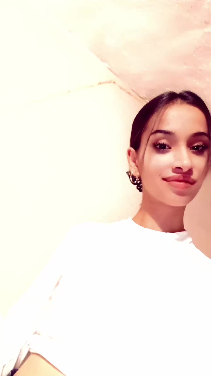 @🖤