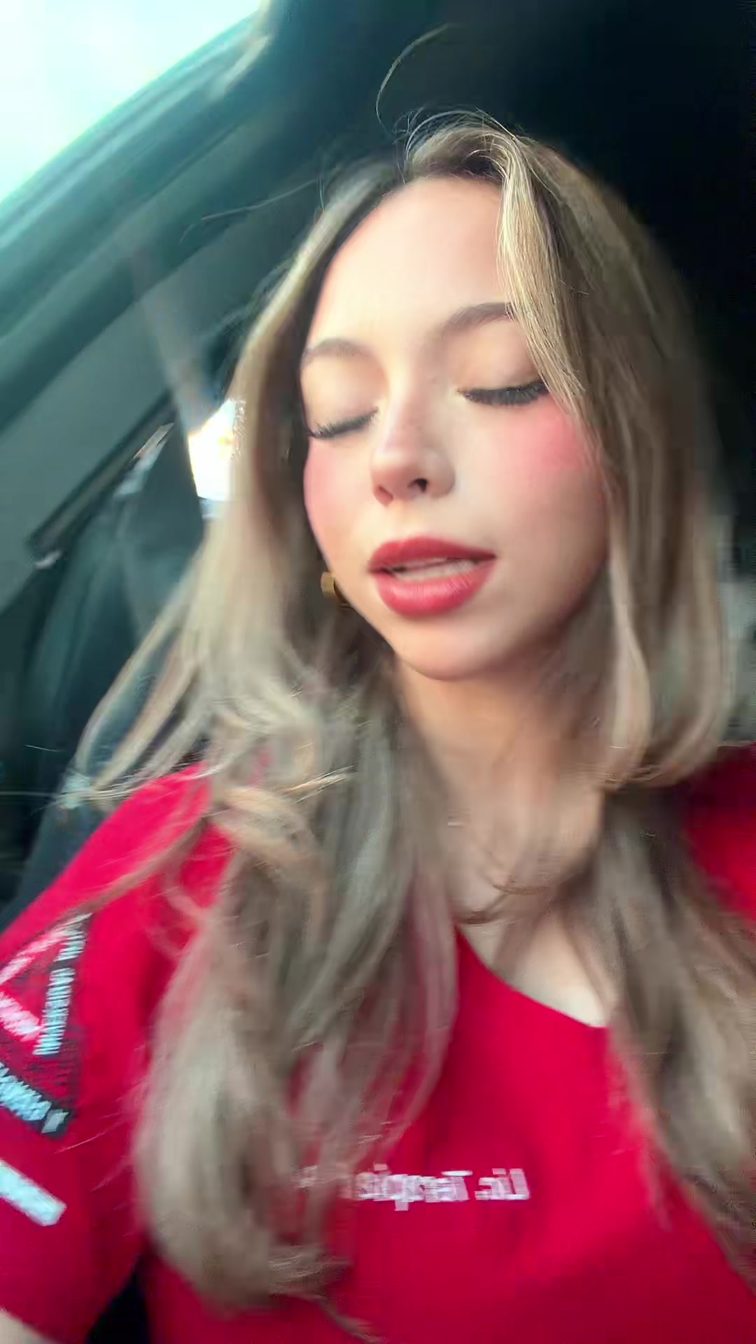 @Jatziry López
