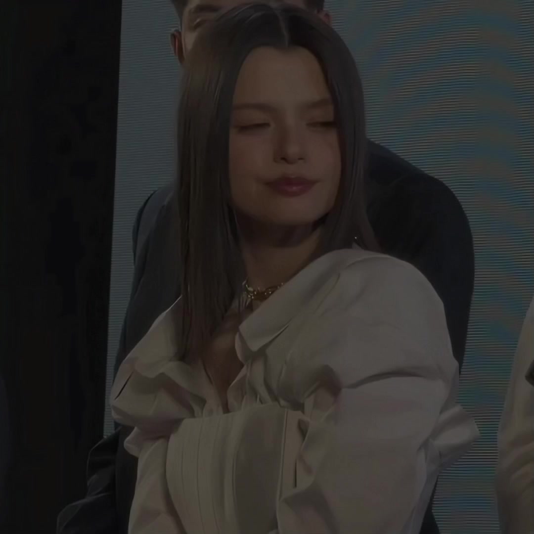 @𝙛𝙧𝙚𝙚𝙣𝙗𝙚𝙘𝙠𝙮