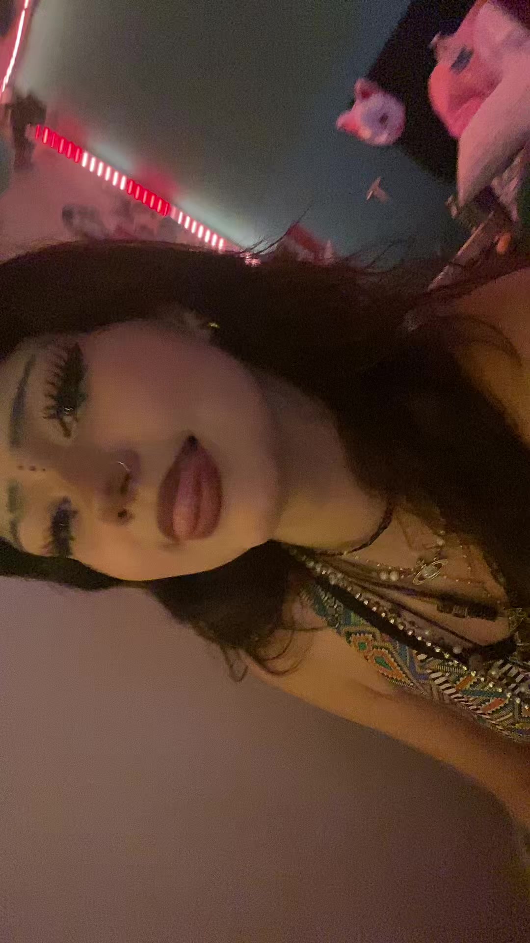 @★