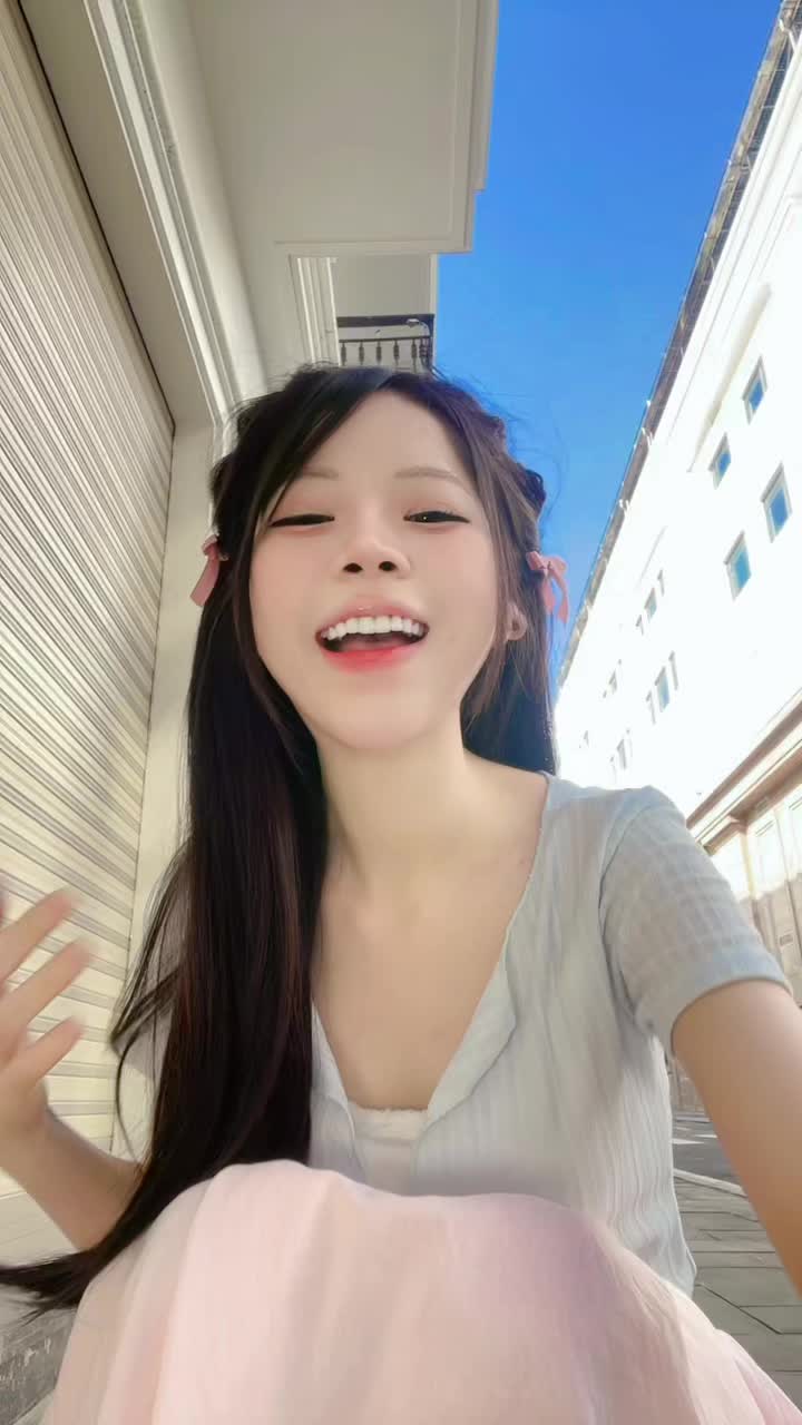 @Meow th&iacute;ch đi l&agrave;m