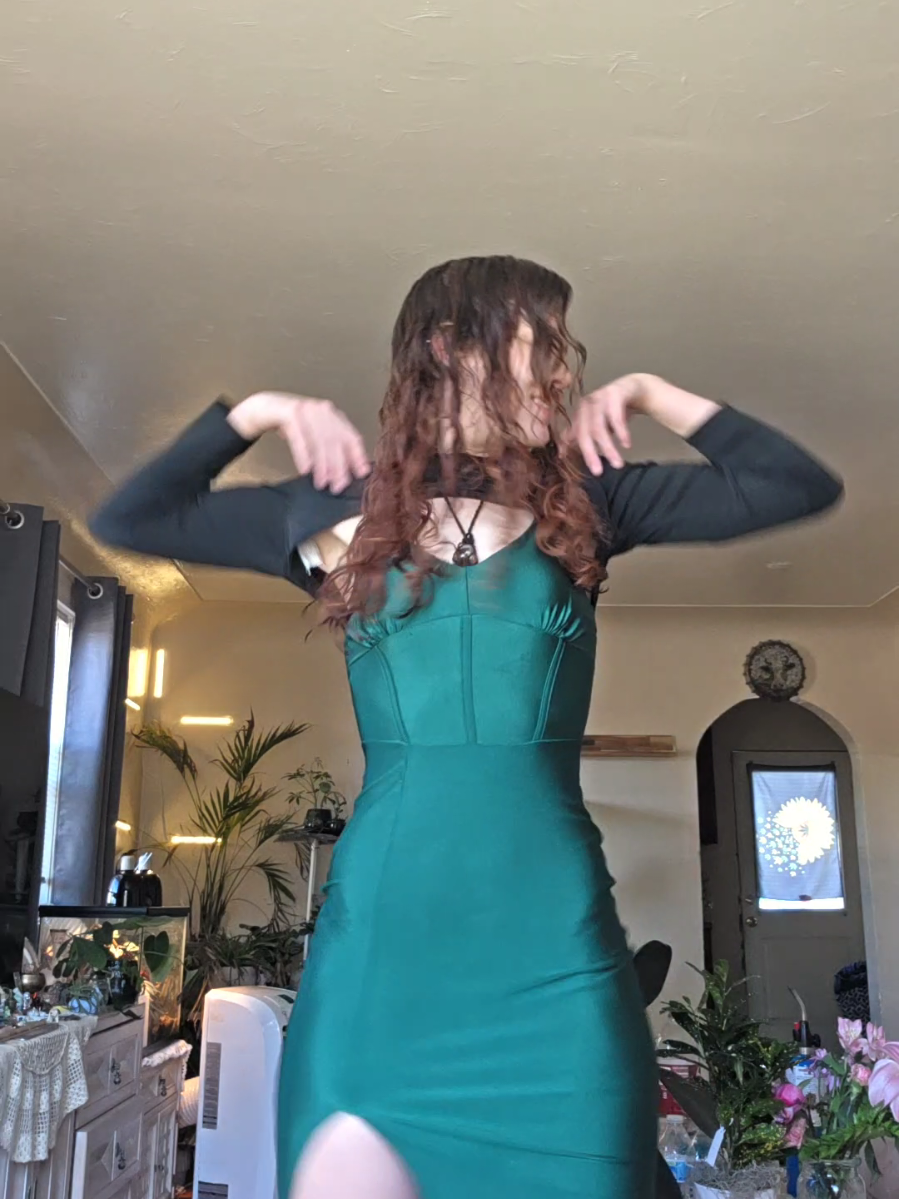 @Queen._.bee
