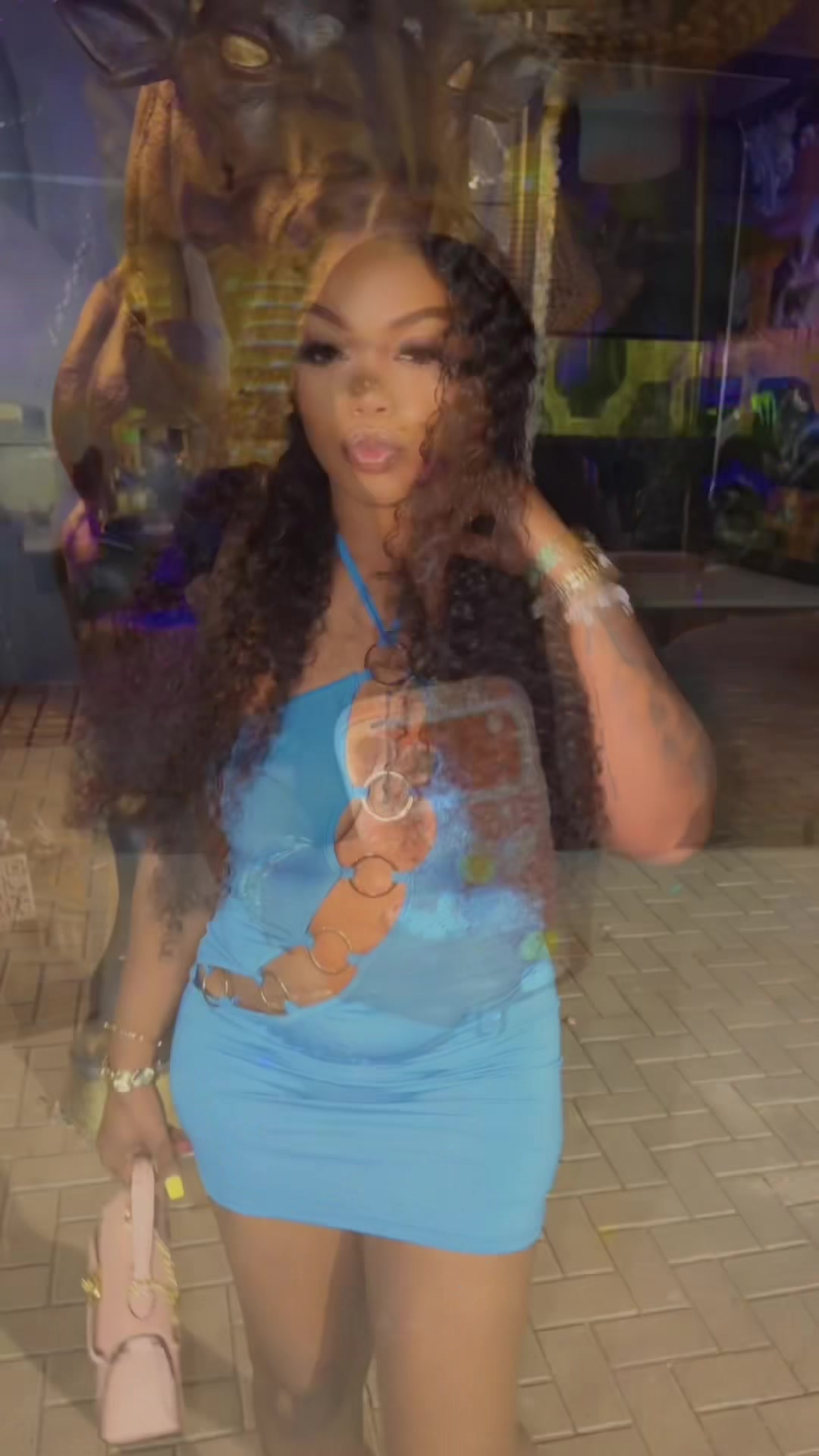@1Bria