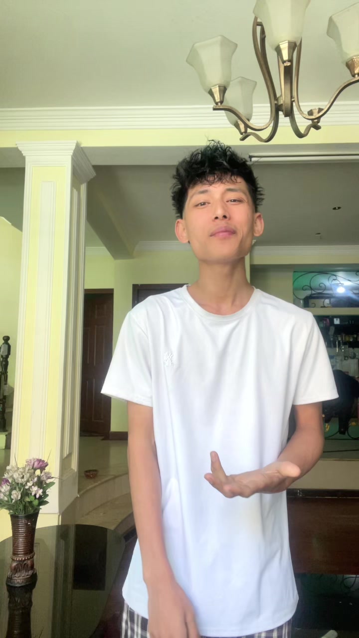 @✮