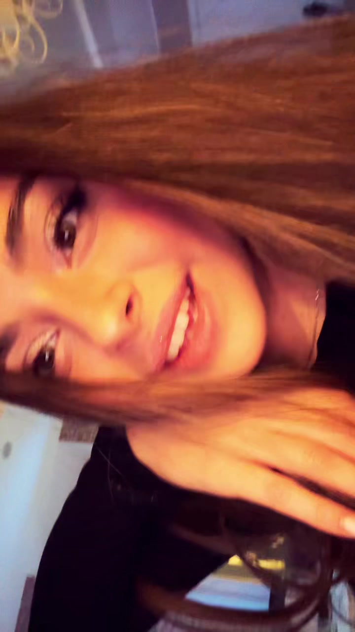 @vivi_bolt