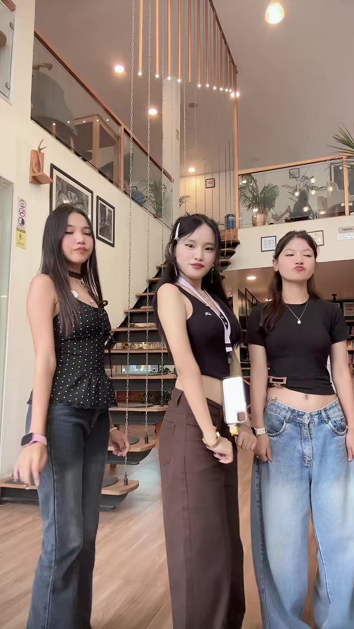 @Kᥫ᭡