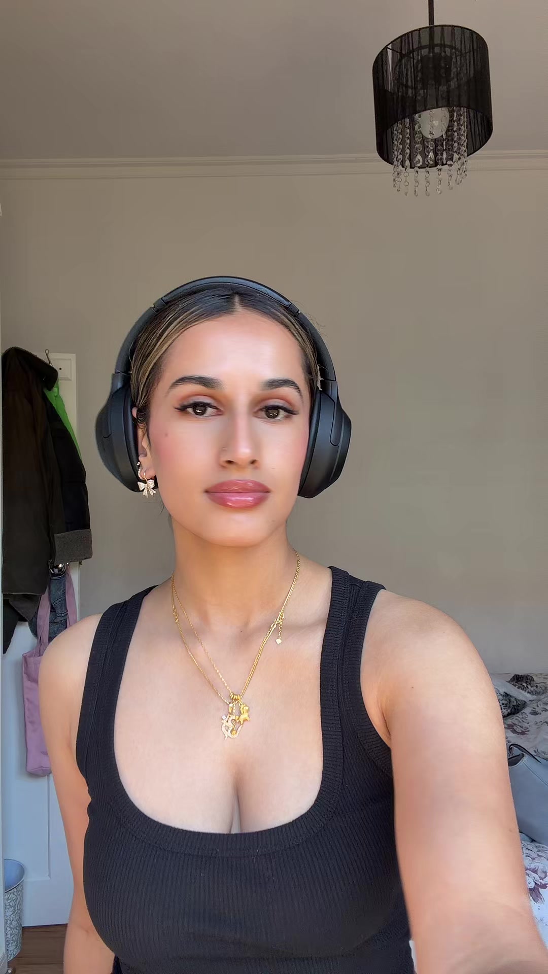 @nandinibttn