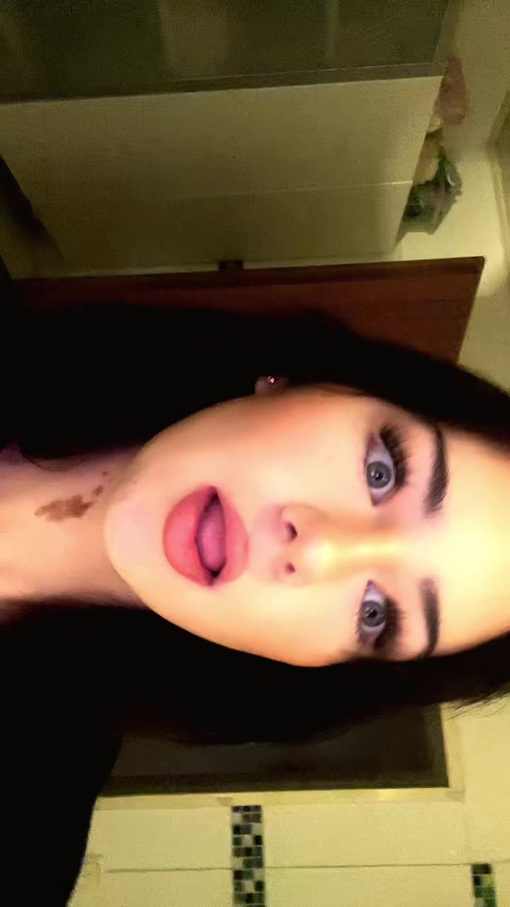 @𝓢𝓱𝓪𝓷𝓲𝓪 