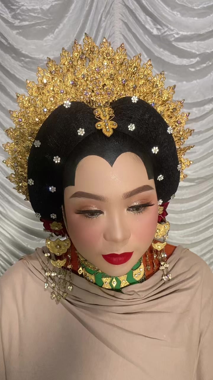 @hermawatimakeuphairdo,MUABone
