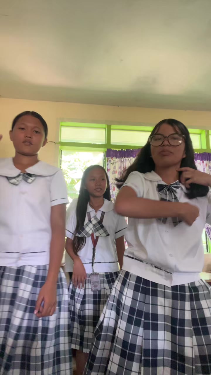 @Xliña Claire