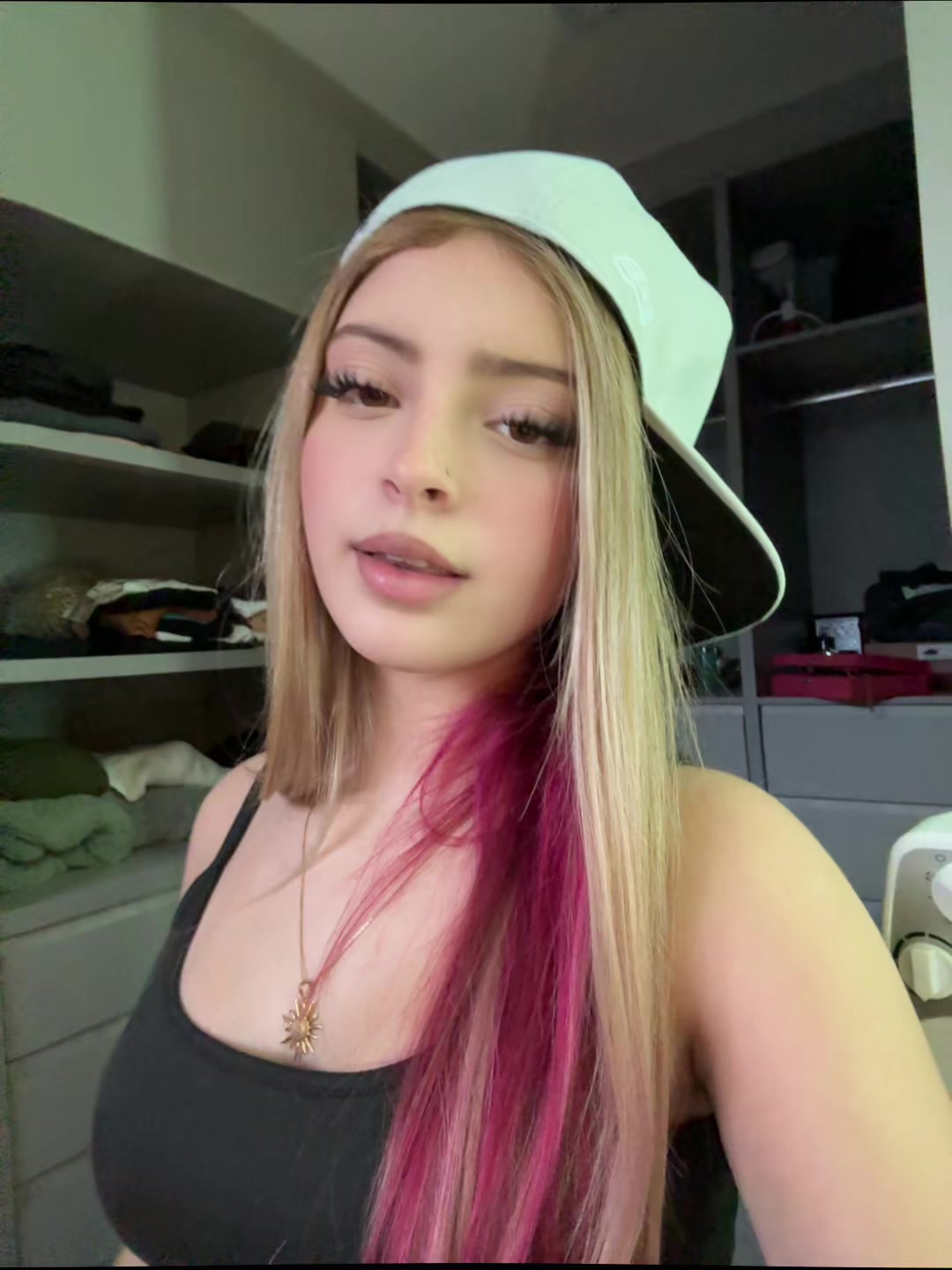 @𝕸𝖆𝖞𝖓𝖆𝖗𝖙 💭