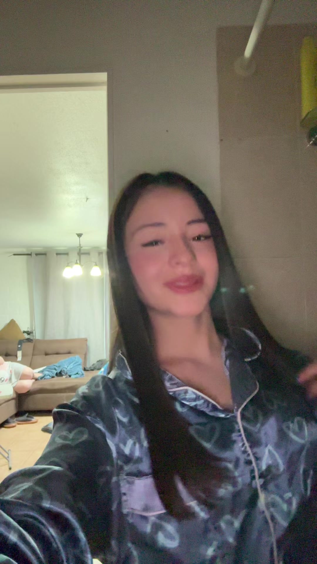 @𝓡𝓪𝔂𝓮𝓷 𝓪𝓷𝓽𝓸𝓷𝓲𝓪🩷