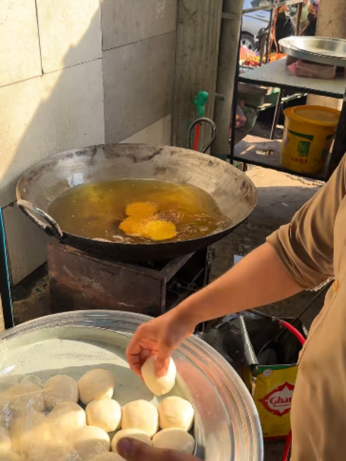 @wefoodiepk