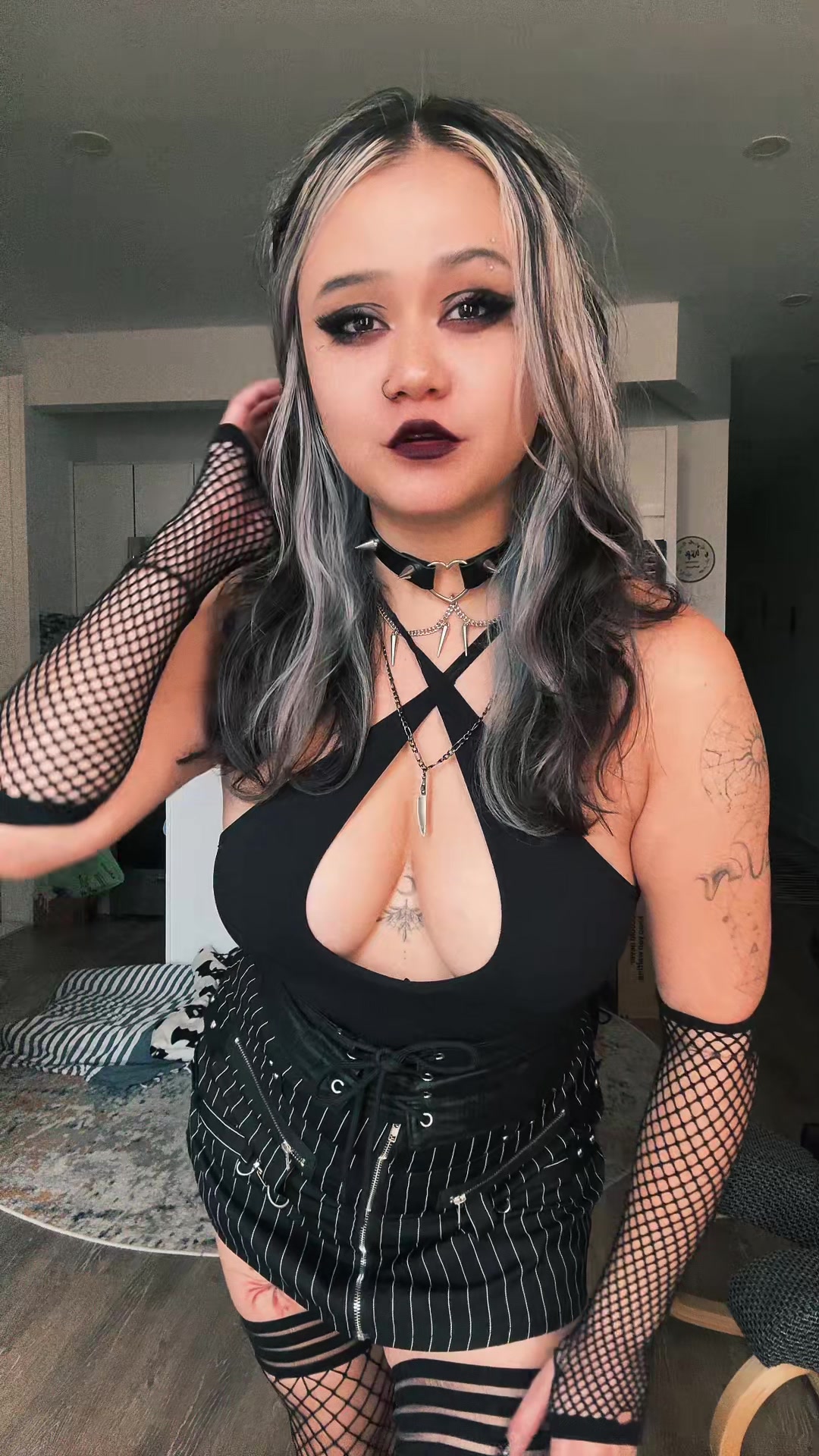 @BassKittenTV 😈