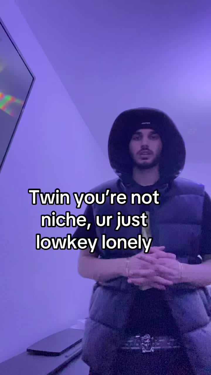 @lonelyonmarz