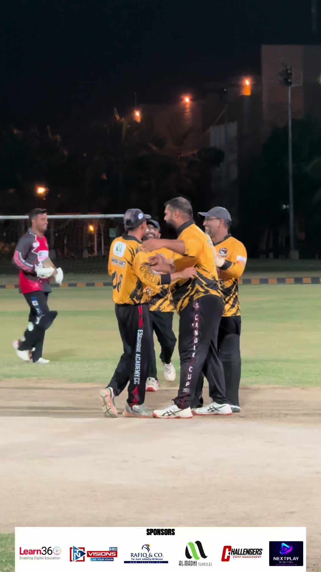 @Escribir Cricket Club