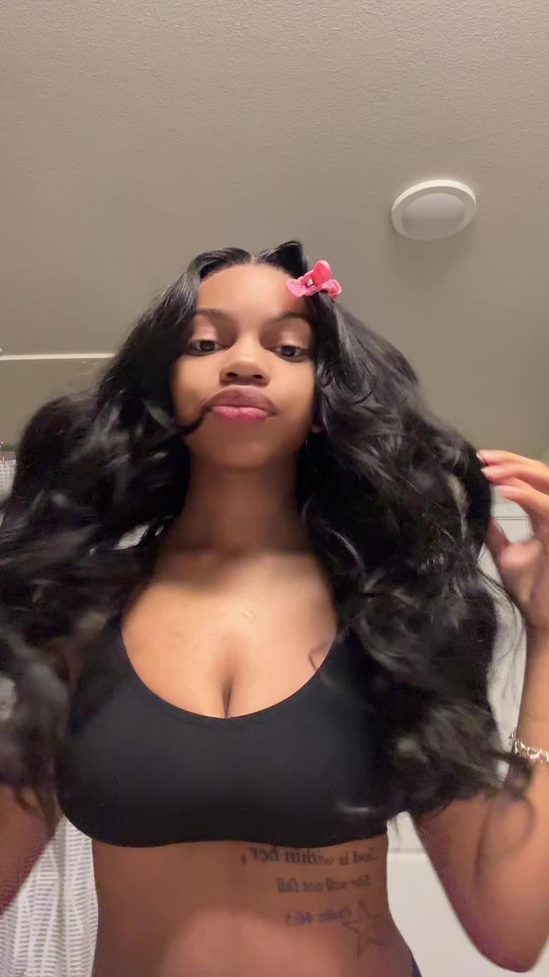 @👄.