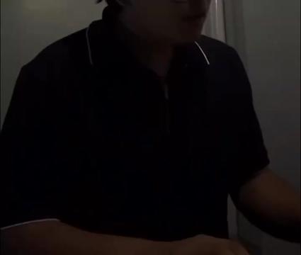 @....