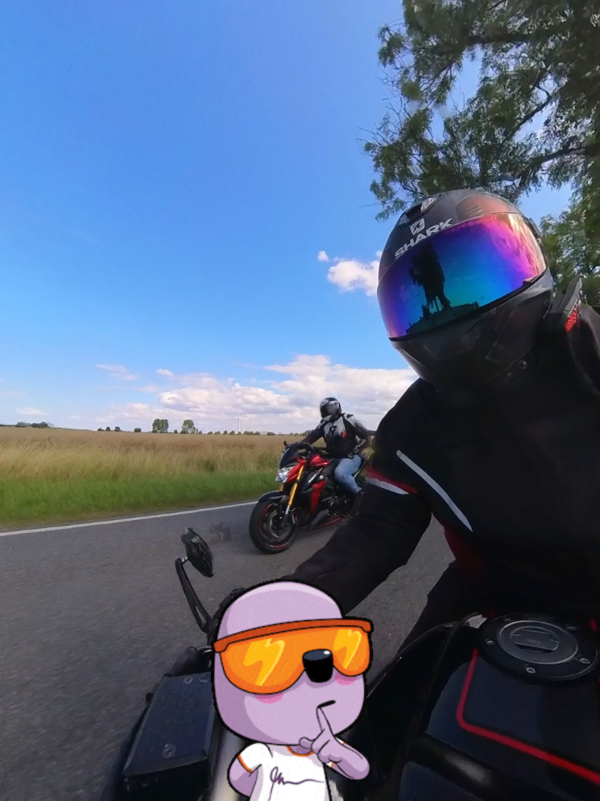 @🏍 𝕮𝖍𝖆𝖗𝖑𝖞 🏍