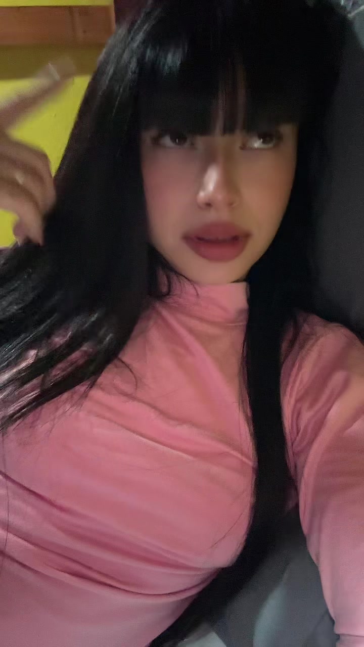 @Lara 💋🥷
