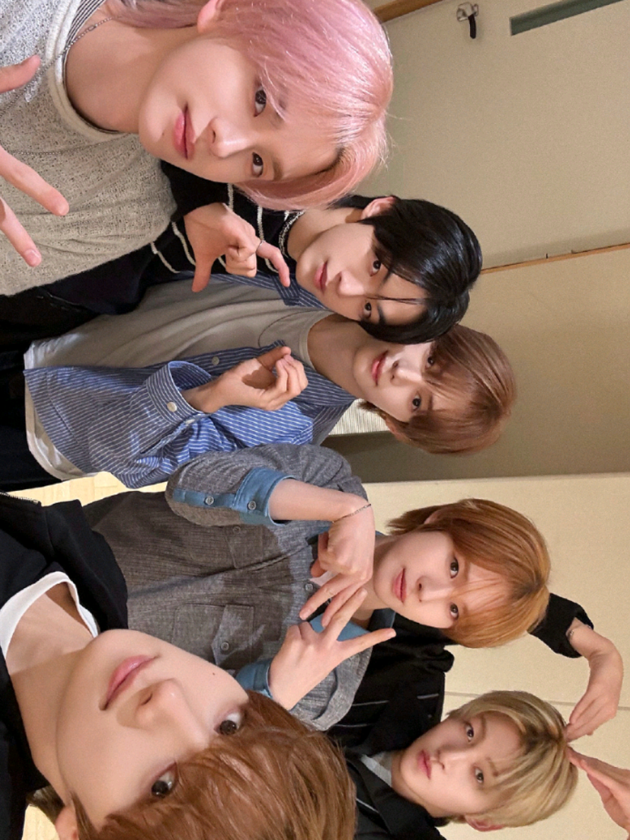 @๐ฅป ๐๐ฆ๐ ื ๊จ๏ธ ื
๐๐ธ๐ เญง ึน ึด