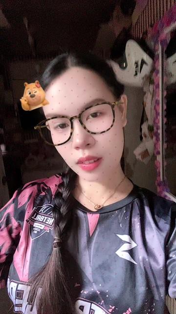 @Mae🍒
