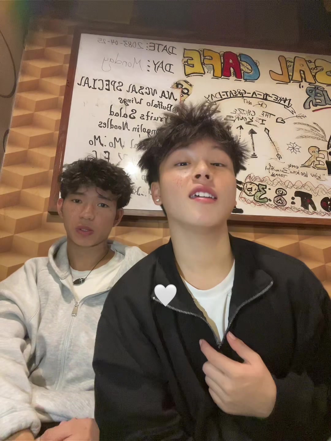 @๏ฃฟ ๐๐ซ ๐๐๐ซ๐ฌ๐๐ง๐