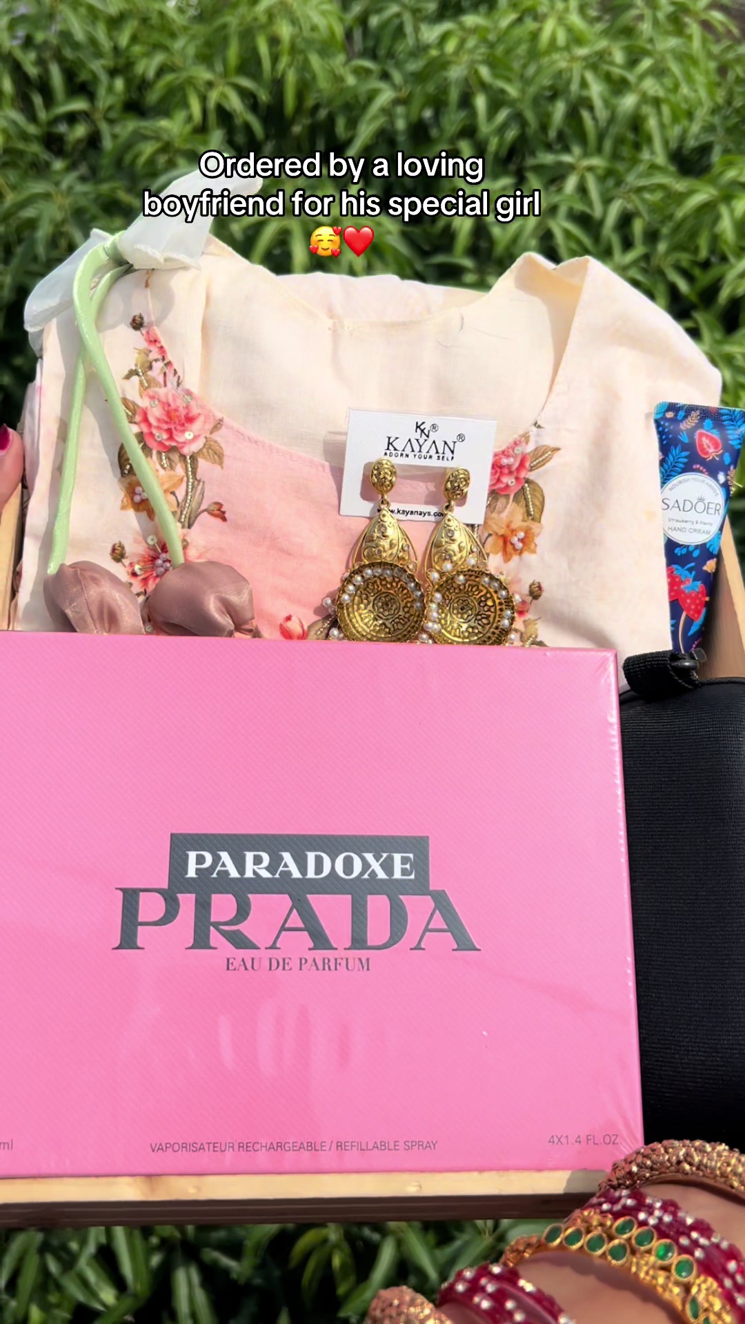@Arya_The Gift House