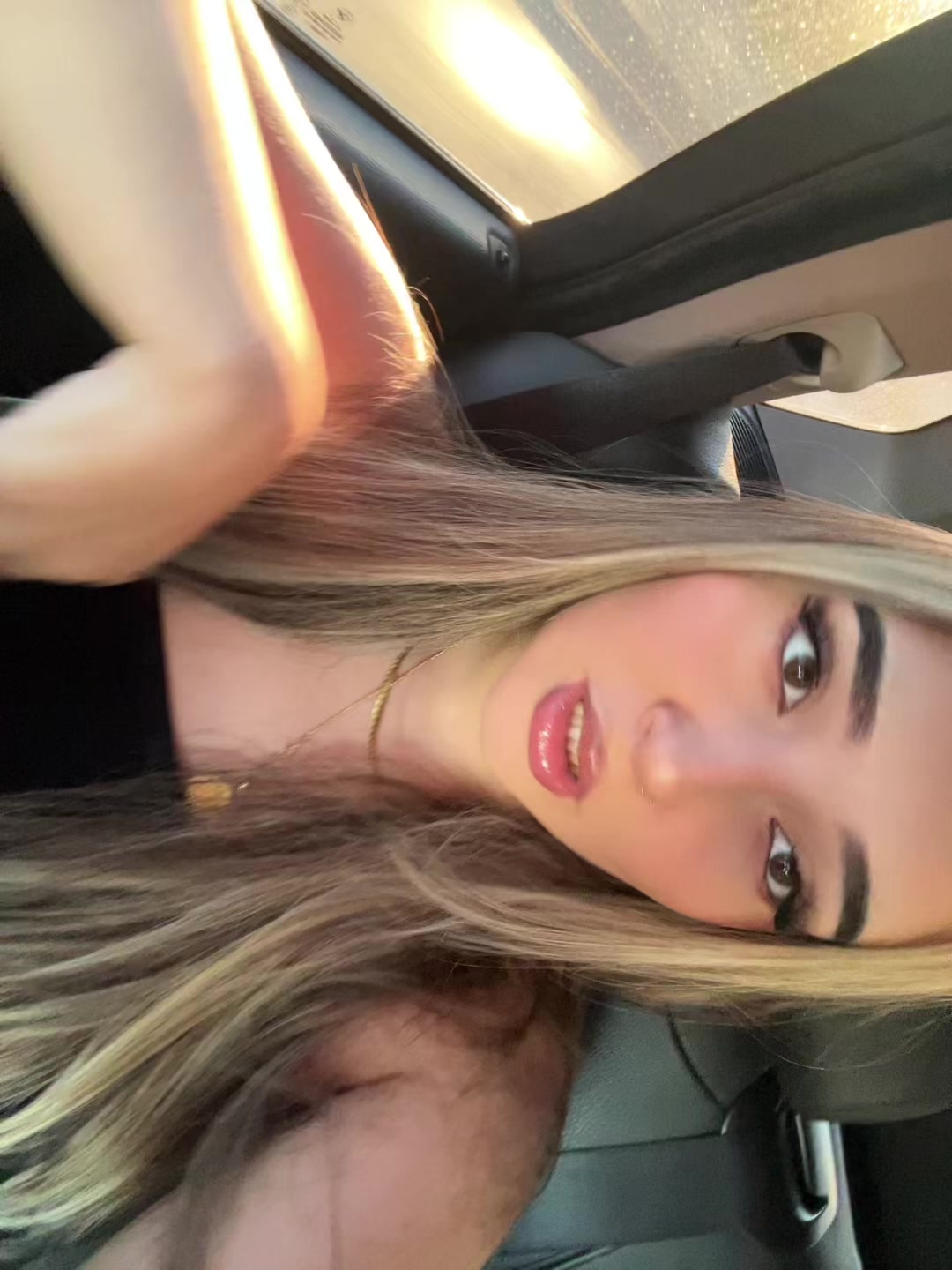 @💫