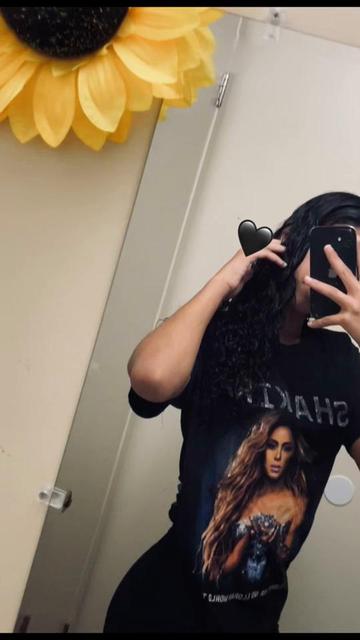 @🧚🏻&zwj;♂️:Andrea:🧚🏻&zwj;♂️