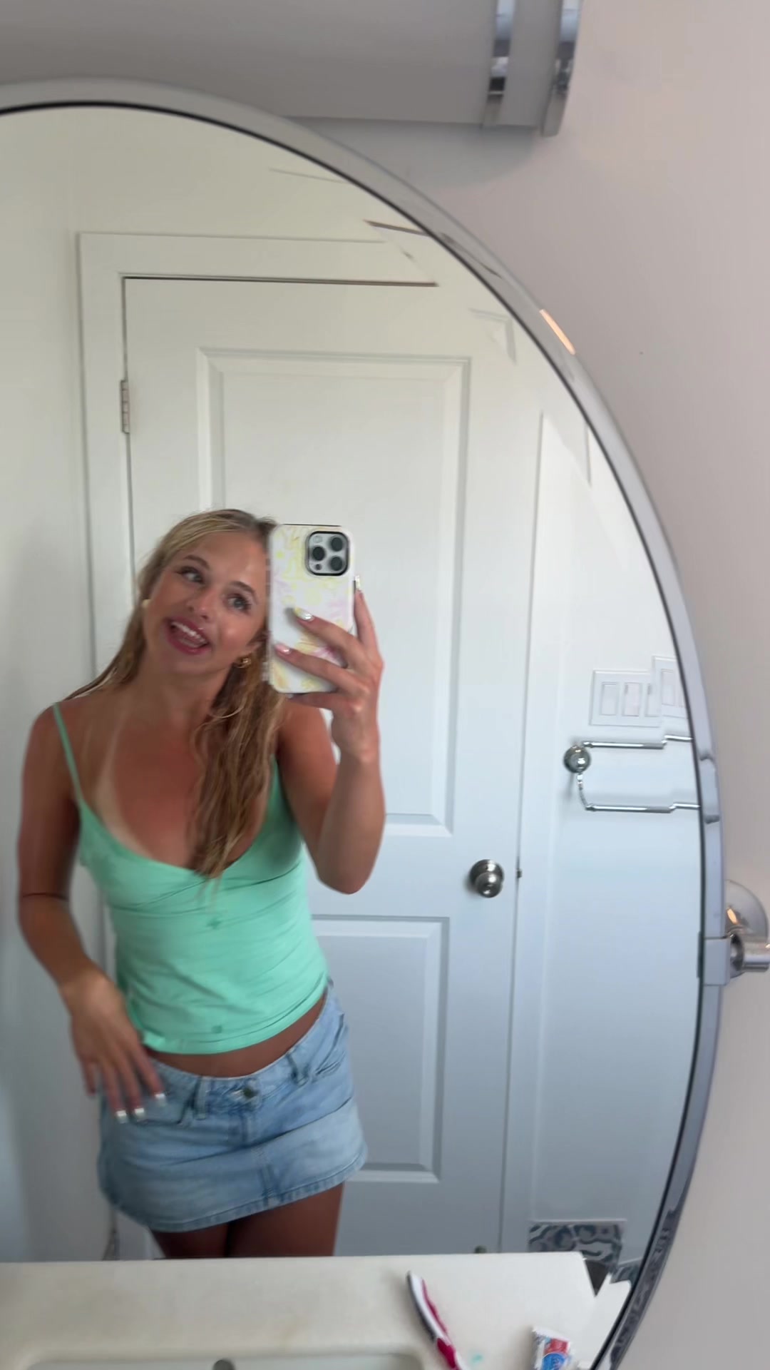 @Eva