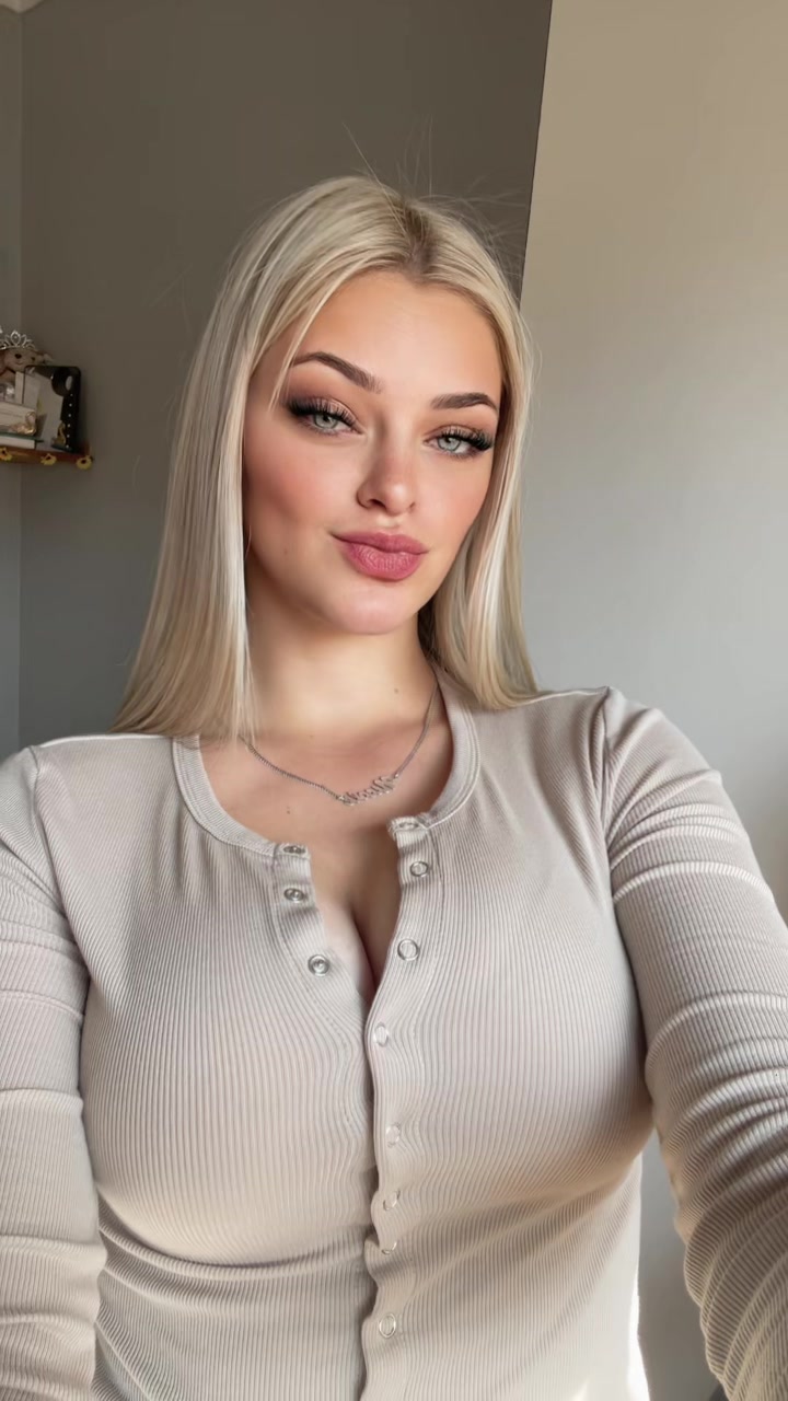 @Nicole🩵