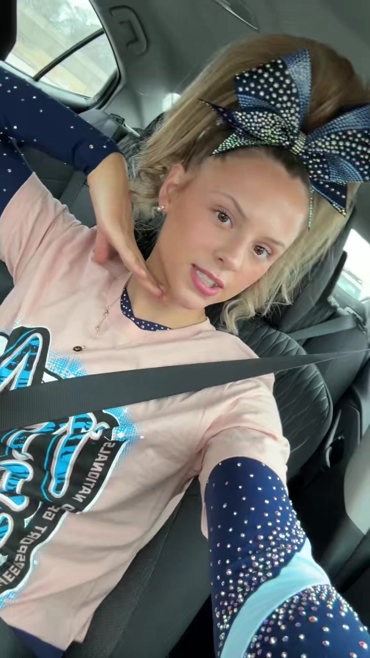 @🫧