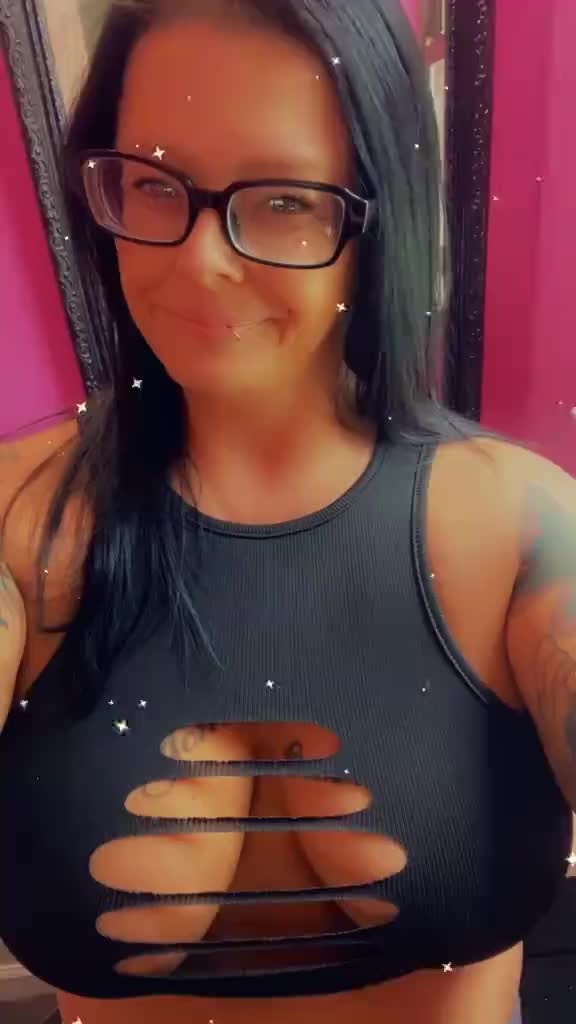 @April Foxx