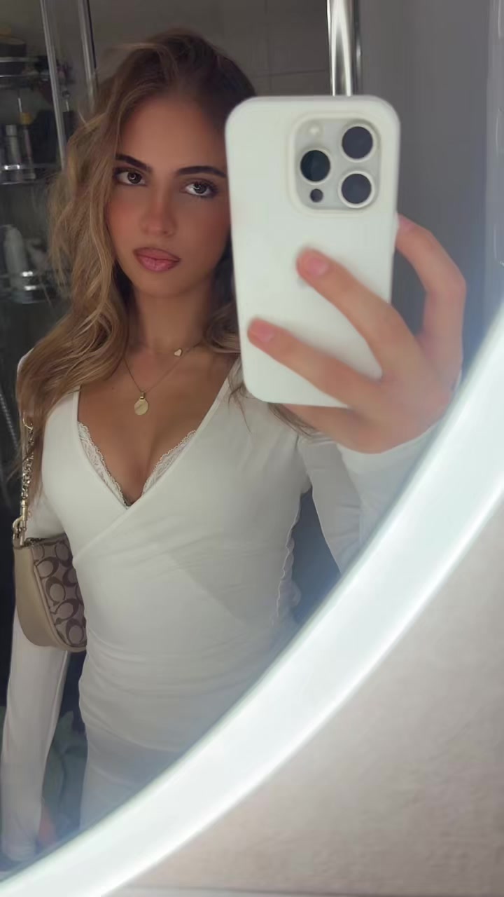 @𝑬𝑯